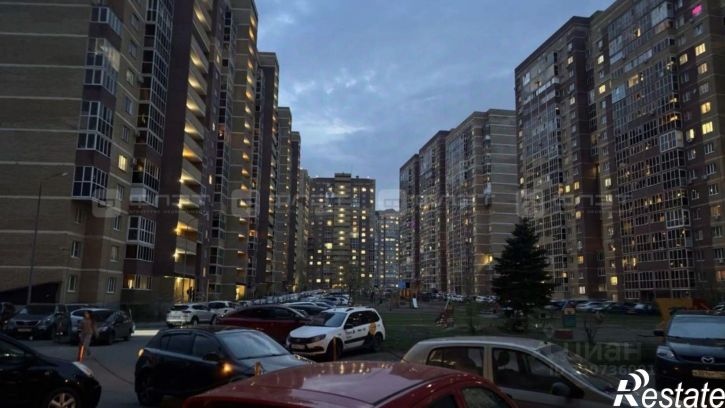 2-комн квартира ул Крутая, 2,  д. 2