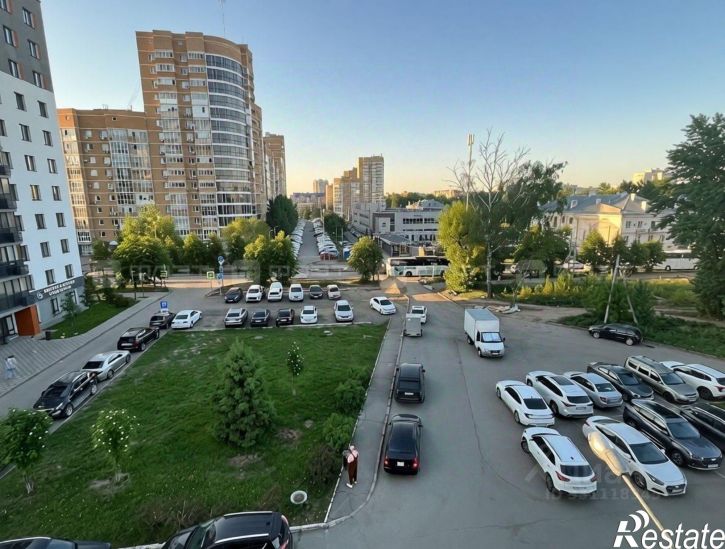 1-комн квартира улица Максимова, 37Б,  д. 37Б