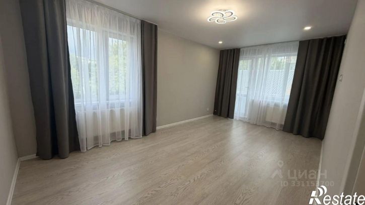 2-комн квартира улица Рихарда Зорге, 63,  д. 63