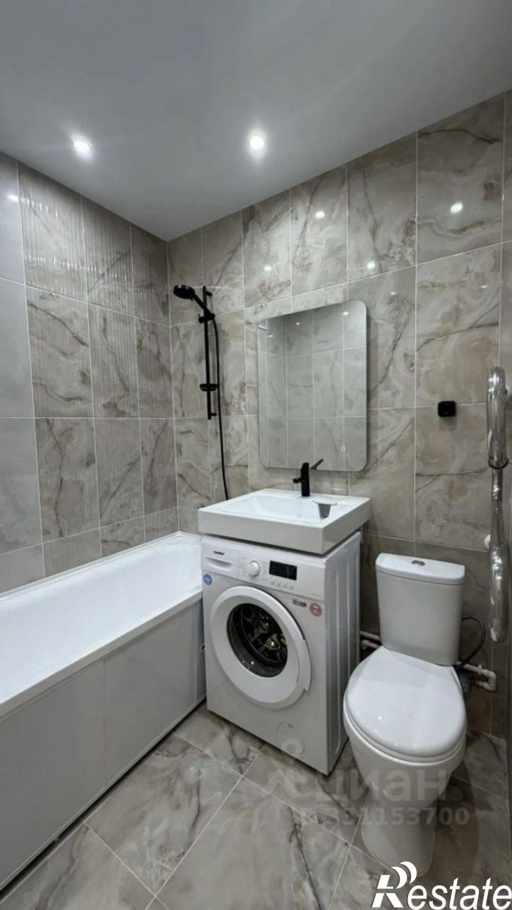 2-комн квартира улица Рихарда Зорге, 63,  д. 63
