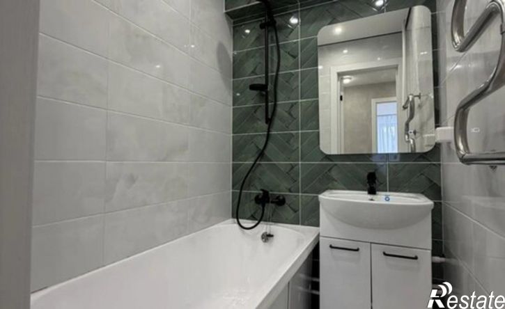 2-комн квартира улица Серова, 19,  д. 19