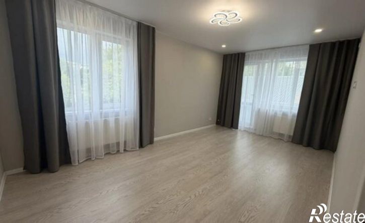 2-комн квартира улица Рихарда Зорге, 63,  д. 63