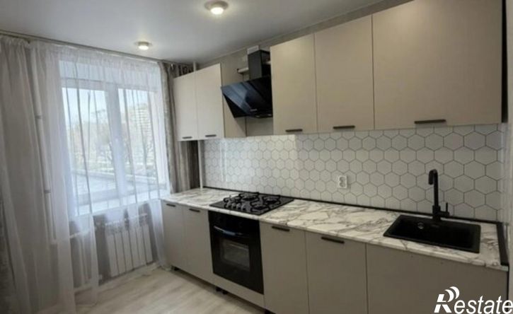 2-комн квартира улица Серова, 19,  д. 19