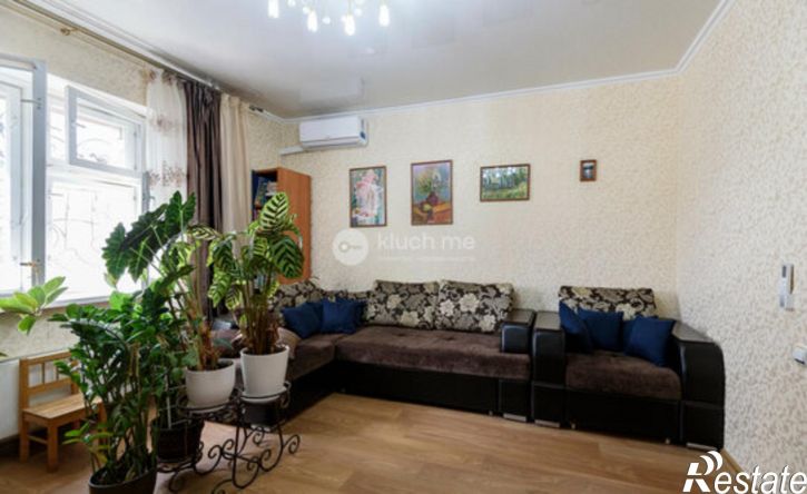 2-комн квартира улица Адоратского, 4,  д. 4