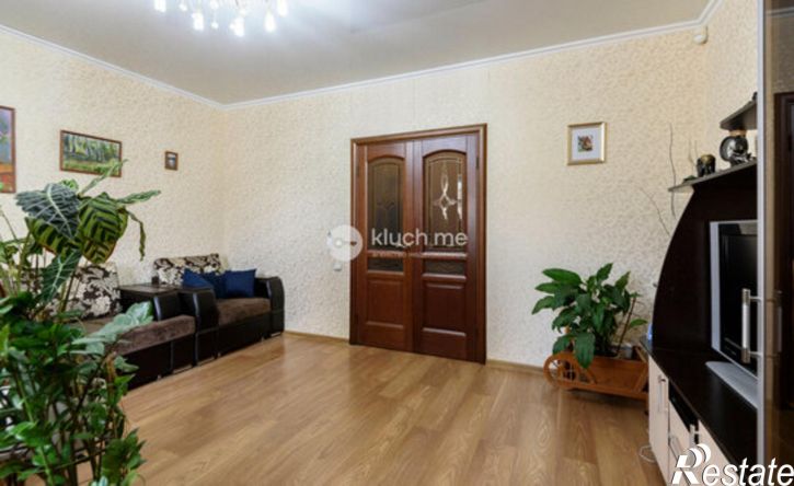 2-комн квартира улица Адоратского, 4,  д. 4