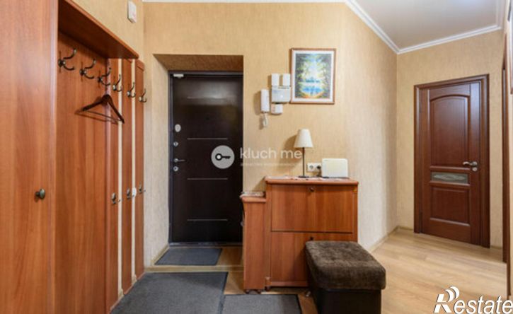 2-комн квартира улица Адоратского, 4,  д. 4