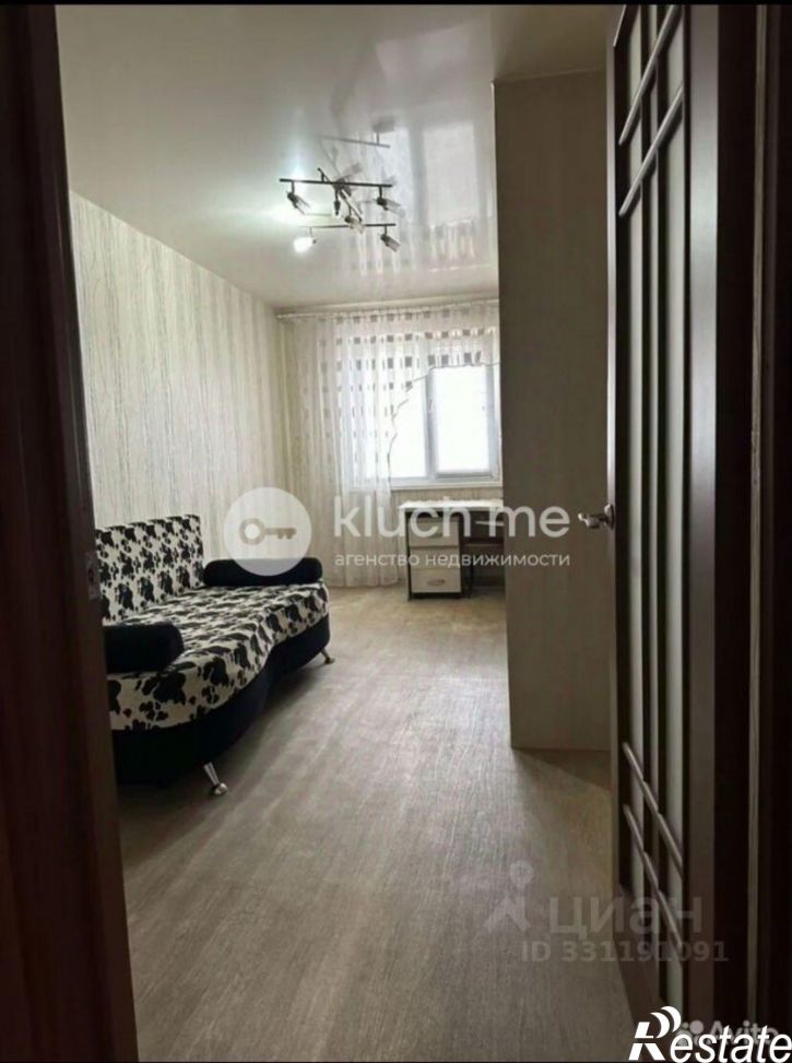 3-комн квартира улица Чкалова, 1,  д. 1