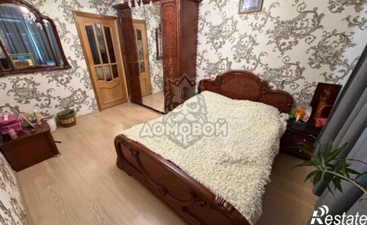 3-комн квартира улица Фатыха Амирхана, 33,  д. 33