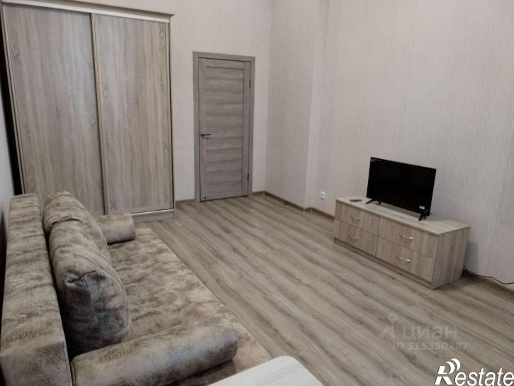 1-комн квартира улица Павлюхина, 110Г,  д. 110Г