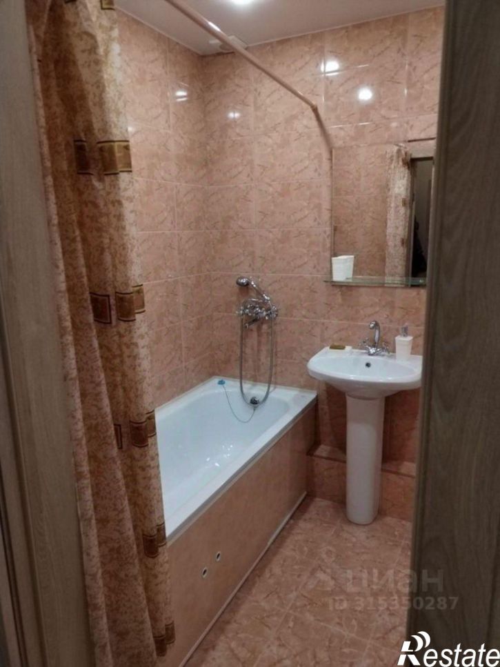 1-комн квартира улица Павлюхина, 110Г,  д. 110Г