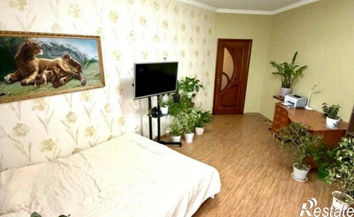 2-комн квартира улица Нигматуллина, 5,  д. 5
