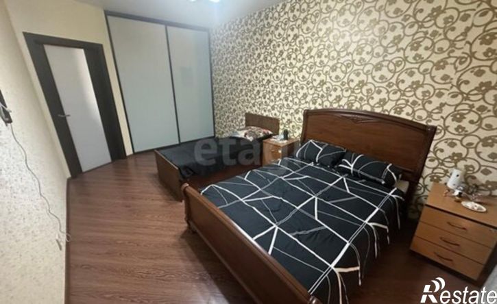 1-комн квартира улица Хусаина Мавлютова, 42,  д. 42