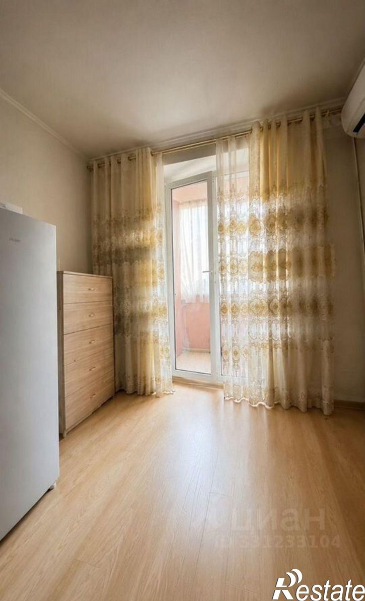 2-комн квартира Чистопольская улица, 64,  д. 64