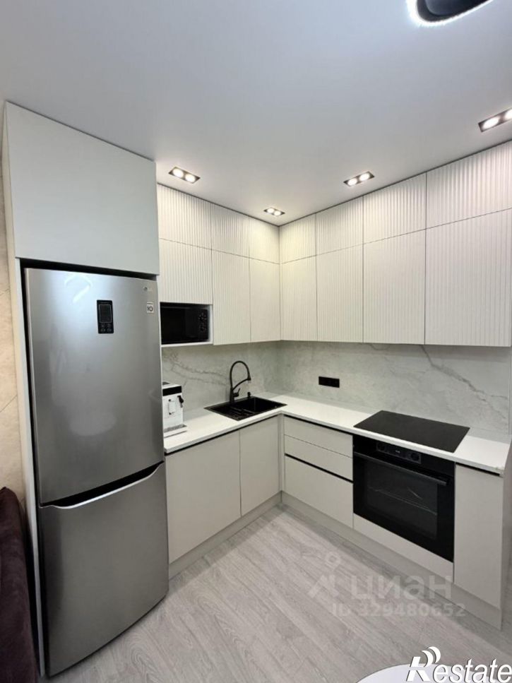 2-комн квартира улица Серова, 50 к2,  д. 50 к2