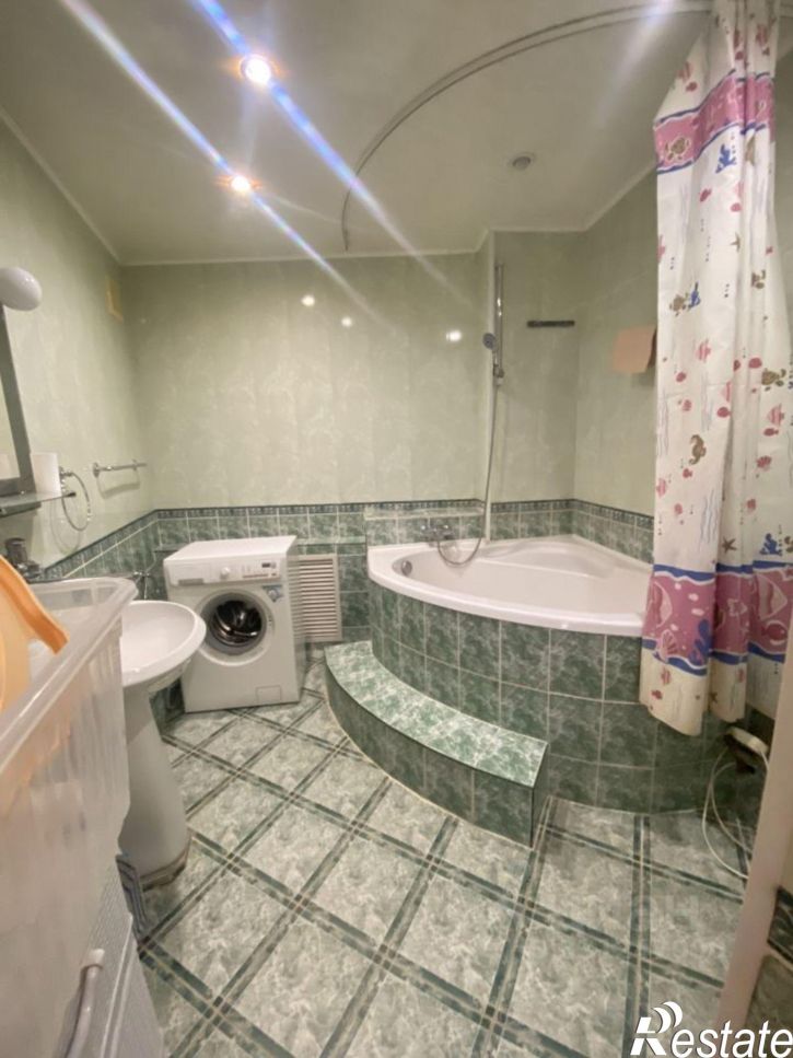 3-комн квартира улица Татарстан, 3/2,  д. 3/2
