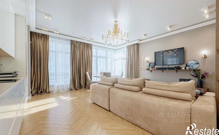 4-комн квартира улица Мусина, 1,  д. 1