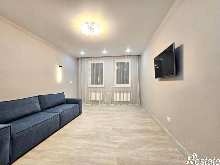 2-комн квартира улица Адоратского, 1Б,  д. 1Б
