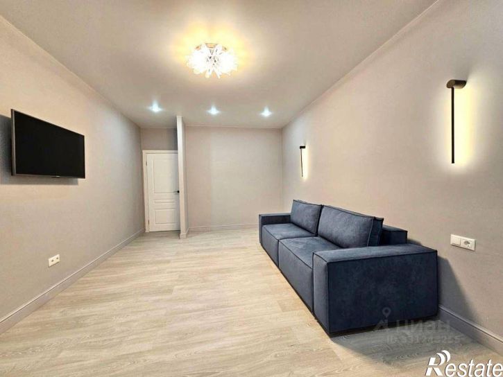 2-комн квартира улица Адоратского, 1Б,  д. 1Б