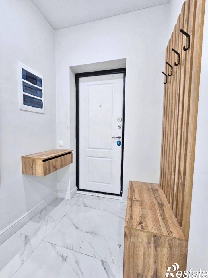 2-комн квартира улица Адоратского, 1Б,  д. 1Б