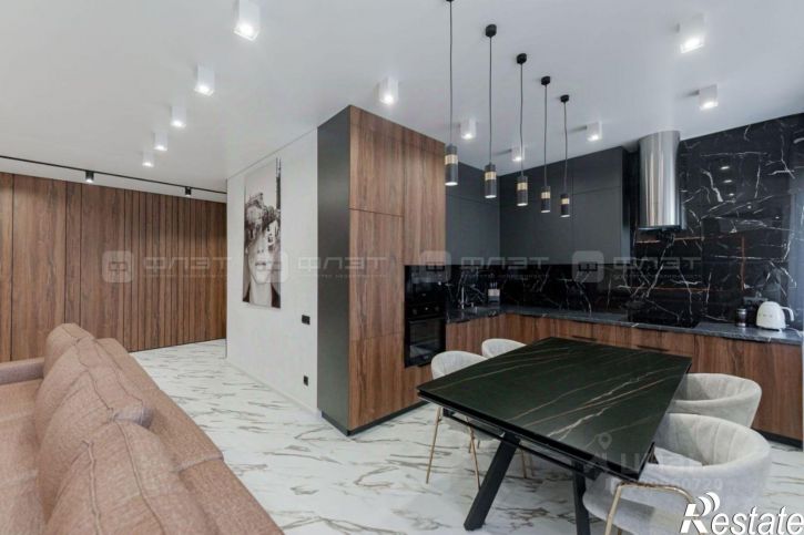 4-комн квартира Чистопольская улица, 38,  д. 38