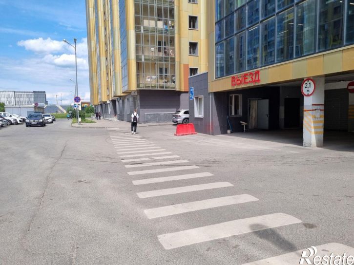 Гараж/парковка проспект Победы, 139 к1,  д. 139 к1
