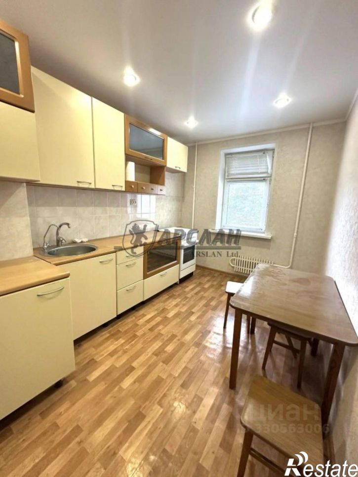 3-комн квартира улица Гаврилова, 44,  д. 44