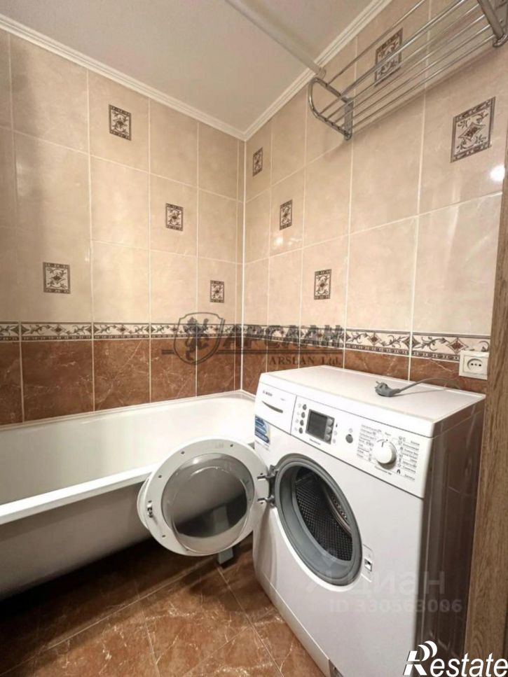 3-комн квартира улица Гаврилова, 44,  д. 44