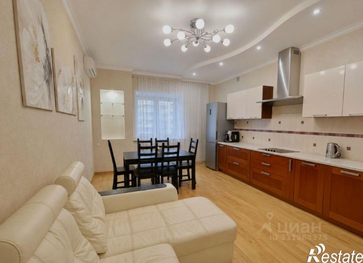 3-комн квартира ул Адоратского, 1,  д. 1