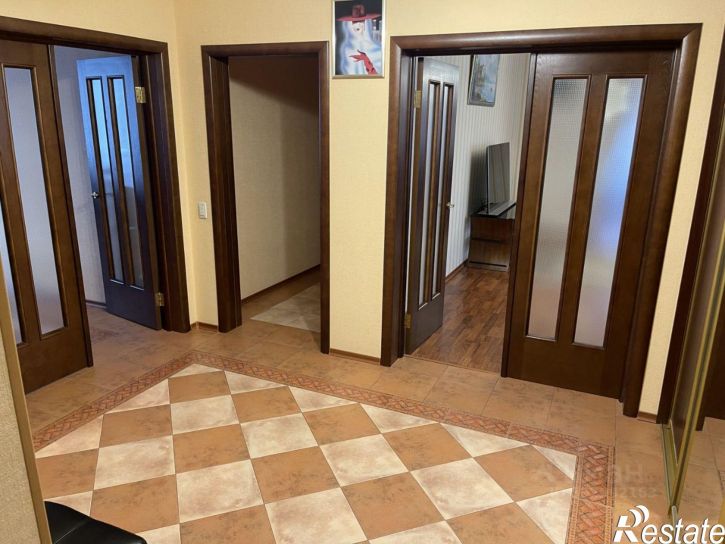 3-комн квартира Чистопольская улица, 20/12,  д. 20/12