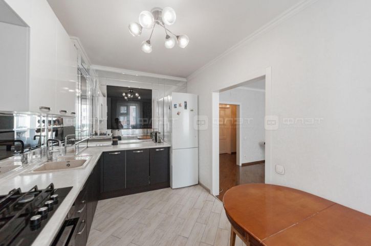 4-комн квартира ул. Четаева, дом 51