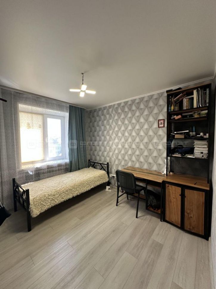 3-комн квартира ул. Короленко, дом 53