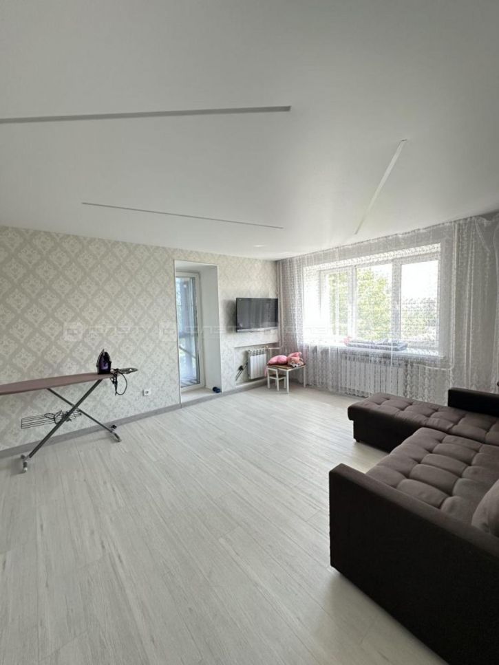 3-комн квартира ул. Короленко, дом 53