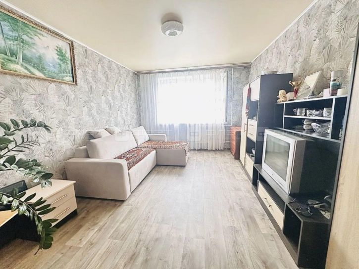 3-комн квартира ул. Серова, дом 12