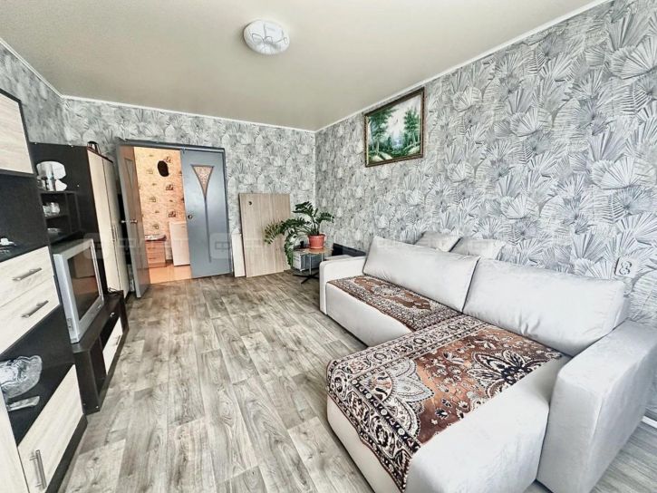 3-комн квартира ул. Серова, дом 12