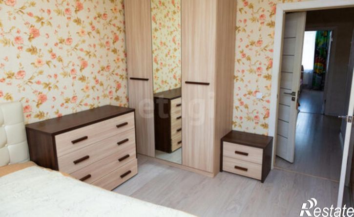 3-комн квартира улица Павлюхина, 99Б,  д. 99Б