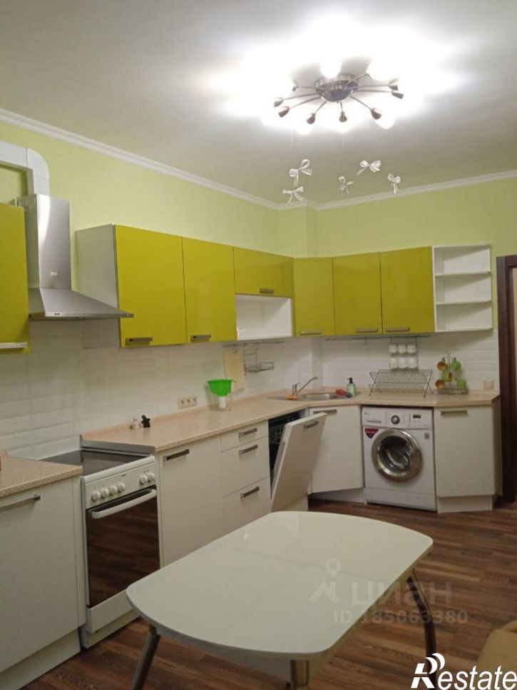 2-комн квартира улица Адоратского, 1,  д. 1