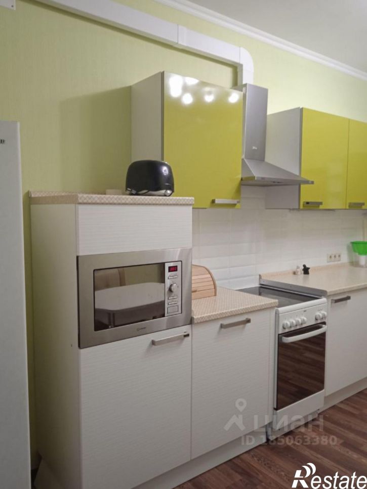 2-комн квартира улица Адоратского, 1,  д. 1