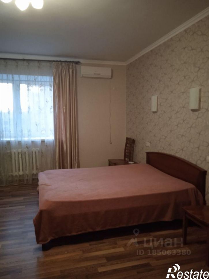 2-комн квартира улица Адоратского, 1,  д. 1