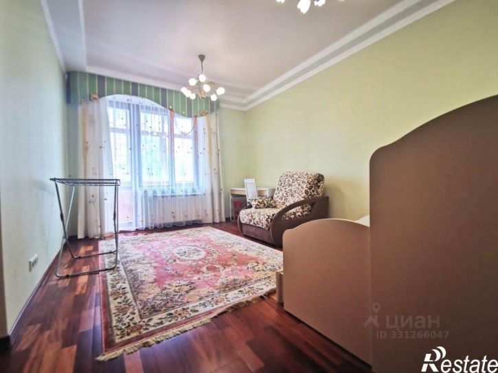 4-комн квартира ул Курская, 15,  д. 15