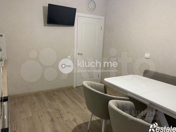 2-комн квартира улица Серова, 41А,  д. 41А