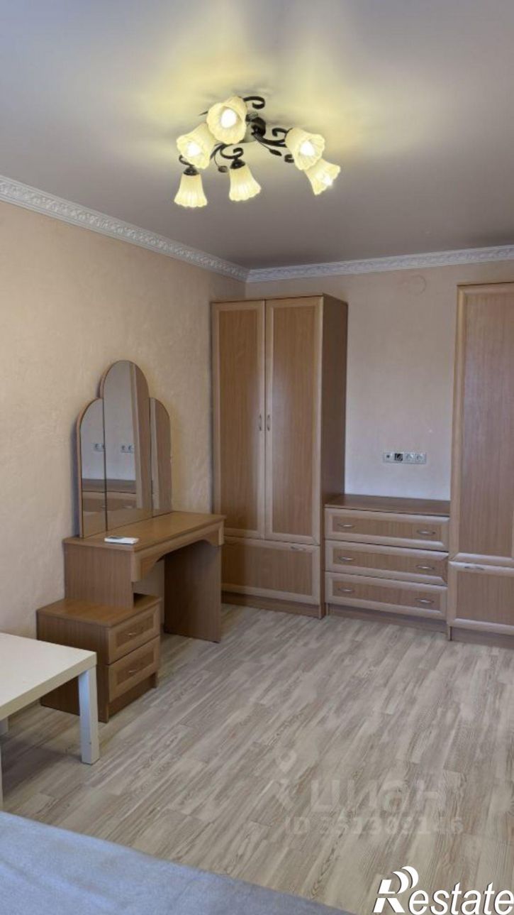 2-комн квартира Гвардейская улица, 61,  д. 61