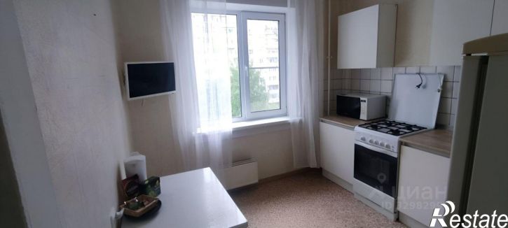 3-комн квартира улица Адоратского, 32,  д. 32