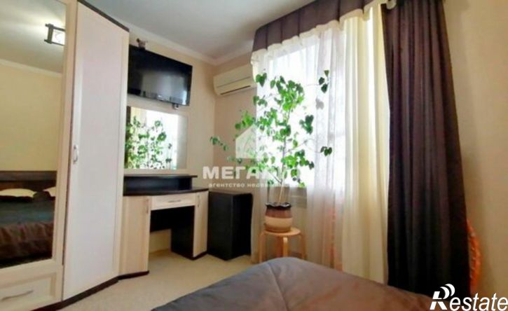 3-комн квартира улица Вишневского, 53,  д. 53
