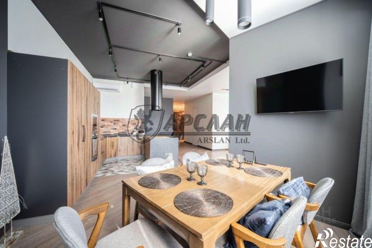 3-комн квартира пр-кт Альберта Камалеева, 1,  д. 1