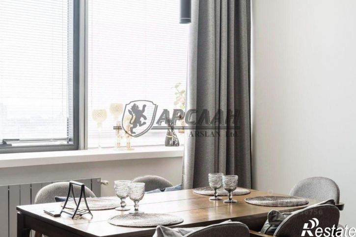 3-комн квартира пр-кт Альберта Камалеева, 1,  д. 1