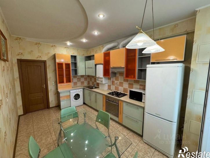 3-комн квартира ул Достоевского, 8,  д. 8