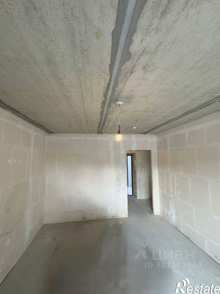 3-комн квартира Портовая улица, 37 к1,  д. 37 к1