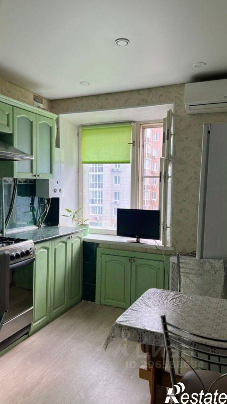 2-комн квартира улица Декабристов, 103,  д. 103