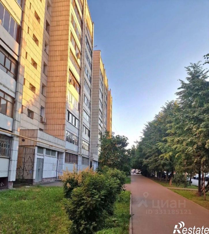 2-комн квартира улица Столярова, 15,  д. 15