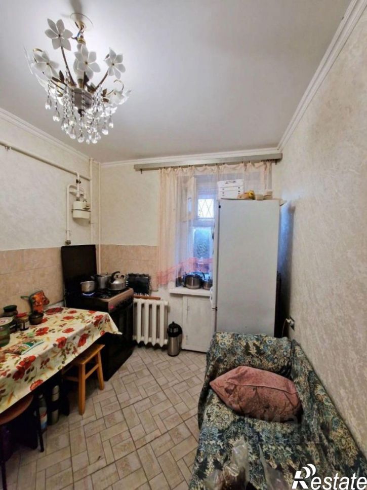 2-комн квартира улица Столярова, 15,  д. 15